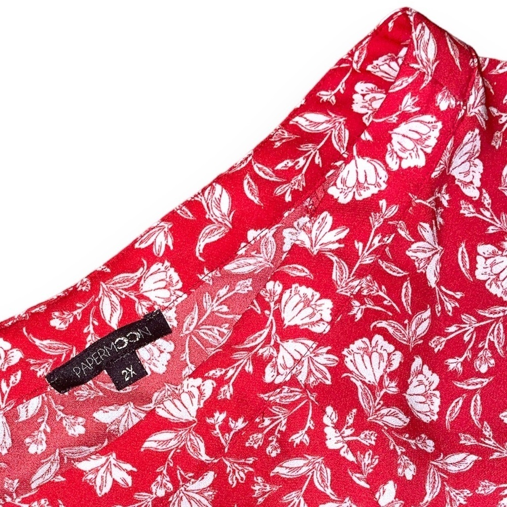 Papermoon 2X Women’s Sheer red top floral pattern cuffed sleeves v neck